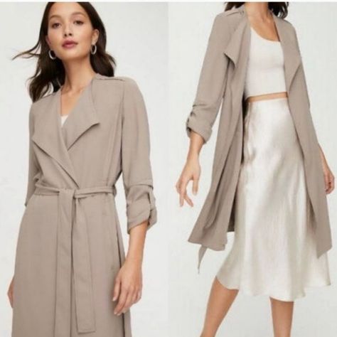 Aritzia Babaton Beige Flowy Belted Open Front Quincey Trench Coat S Flowy Trench Coat, Minimalist Outfits, Khaki Colour, Aritzia Babaton, Long Trench Coat, Trench Jacket, Belted Trench Coat, Nike Sweater, Long Sleeve Blouse Pattern