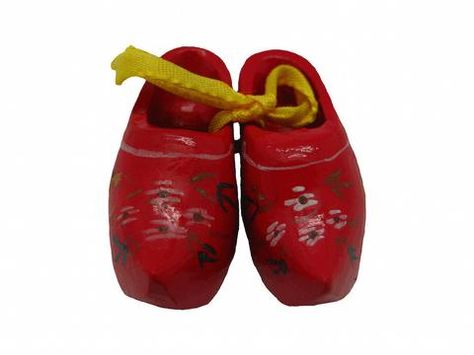 Wooden Shoe Party Favor Clogs w/ Red Flower Design Learn To Tie Shoes, Dutch Wedding, Dutch Wooden Shoes, Dutch Clogs, Mens Platform Shoes, Unique Magnets, Baby Bangles