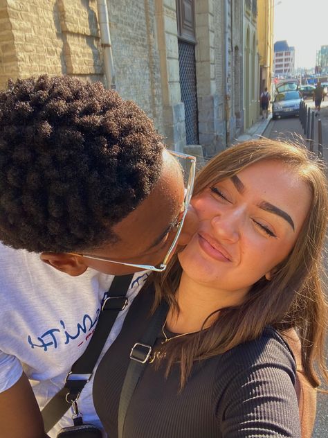 Geraldine Grus, Max Rigel, Black Guy White Girl, Black And White Couples, Mixed Couples, Black Boyfriend, Couple Goals Teenagers Pictures, Girl Couple, Black Love Couples