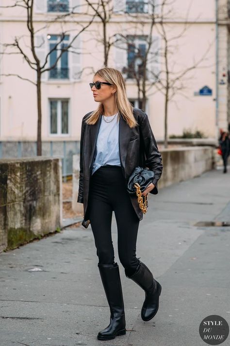 Old Money Outfits Women, Winter Style Guide, Camille Charriere, 2020 Street Style, Old Money Outfits, Reportage Photography, Daily Fashion Inspiration, Leather Jacket Style, Streetstyle Fashion