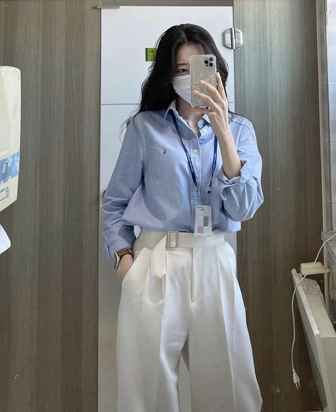 Work Korean Outfit, Working Outfit Korean, Proffesional Woman Outfits Summer, Korean Outfits Work, Korean Work Outfit Business Casual, Smart Casual Women Work, Casual Outfits For Women Work, Business Casual Korean, Outfits For Women Work