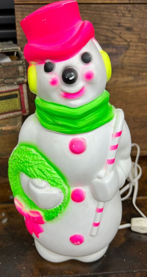 Vintage Snowman Blow Mold Empire Plastics 1968 Neon Pinkgreen - Etsy Christmas Light Decor, Vintage Snowman, Light Decor, Christmas Lovers, Green Scarf, Decorating With Christmas Lights, Christmas Past, Christmas Memory, Blow Molding