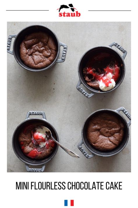 These mini flourless chocolate cakes are the perfect dessert recipes for a crowd. Perfect for those looking for desserts for two, mini Christmas desserts, flourless desserts, mini holiday desserts, STAUB mini cocotte recipe, Christmas desserts, mini dessert recipes, STAUB mini cocottes, holiday desserts, flourless chocolate cake, or mini dutch oven recipes. Mini Dutch Oven Recipes Dessert, Christmas Desserts Mini, Mini Dutch Oven Recipes, Mini Holiday Desserts, Staub Mini Cocotte, Dutch Oven Dessert Recipes, Mini Cocotte Recipe, Mini Christmas Desserts, Cocotte Recipes