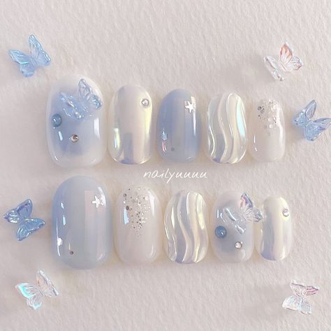 Korean Gel Nails Blue, Blue Nail Designs Korean, Korean Nails Designs Short, Light Blue Korean Nails, Short Korean Nail Designs, Korean Nail Art Blue, Cat Gel Nails, Blue Douyin Nails, Seventeen Nail Art