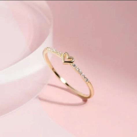 Beautiful Heart Shaped Ring Adorned By Pav Cz Stones. Absolutely Cute And Perfect For Valentine's Day! 14k Gold Plated. Feel Free To Ask Questions! Mother Ring, Cheap Promise Rings, Pinky Promise Ring, Pretty Wedding Rings, Matching Promise Rings, Cute Promise Rings, Heart Shaped Ring, Heart Promise Rings, Promise Ring Set