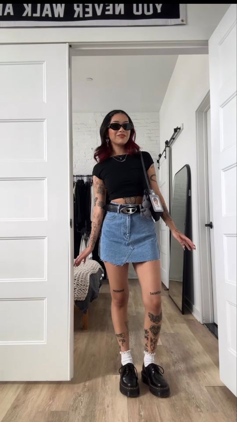 Meg Murayama, Goth Summer Outfits, Edgy Summer Outfits, Look Grunge, Summer Outfits 2024, Alt Outfits, Looks Street Style, Looks Black, Mode Inspo