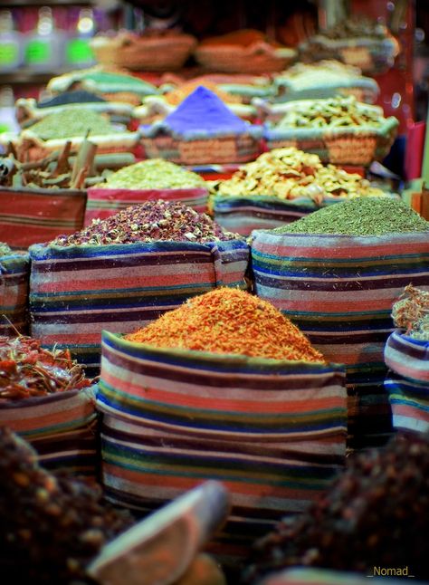 Spice bags in an old store in Khan El Khalili... Just dont ask me what is that! :) See where the photo was taken at maps.yuan.cc/. Types Of Spices, شرم الشيخ, Sharm El Sheikh, Cairo Egypt, Mexican Culture, Indian Summer, Over The Rainbow, World Of Color, Color Of Life