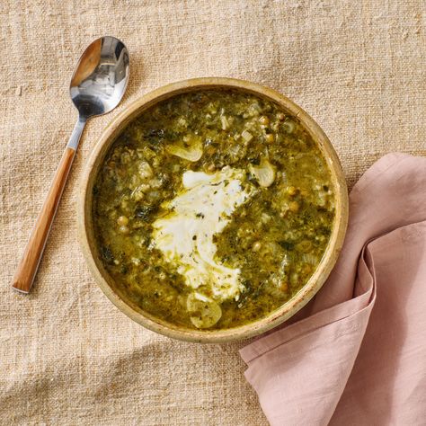 Green Lentil Soup, Nourishing Dinner, Spinach Stew, Soup With Rice, Bon Appetit Recipes, French Green Lentils, Green Lentil, Spinach Wraps, Simple Soup