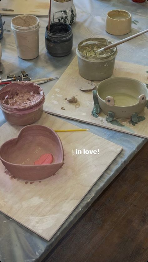 Clay Project Ideas, Ring Display, Air Dry Clay Projects, Cerámica Ideas, Display Jewelry, Makanan Diet, Clay Inspiration, Artist Aesthetic, Pottery Crafts