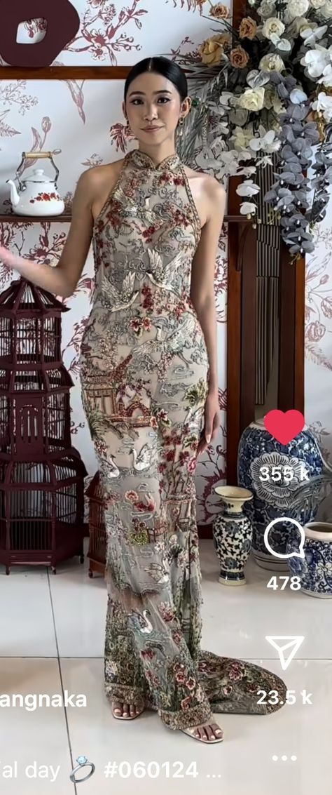 Modern Cheongsam Wedding, Sangjit Dress, Cheongsam Wedding, Wedding Qipao, Modern Cheongsam, Outfit Design, Evening Dresses For Weddings, Wedding Idea, Traditional Wear