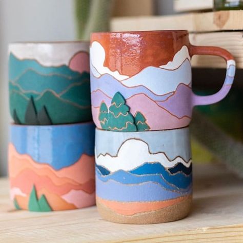 This Thing With Ceramics on Instagram: “I’ve found some more nice mugs for you all by @callahanceramics in Colorado via @materialsource - may I suggest you follow them both!” Pottery Painting Designs, Keramik Design, Diy Pottery, Ceramics Pottery Art, Cool Mugs, Pottery Designs, Pottery Mugs, Pottery Painting, Cute Mugs