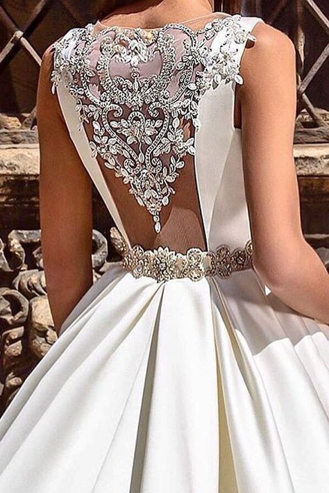 Chic Bridal Dress, White Wedding Dress, Stunning Wedding Dresses, فستان سهرة, Beauty Dress, Gorgeous Wedding Dress, Gorgeous Gowns, Beautiful Wedding Dresses, Dream Wedding Dresses