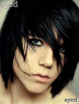 .emo boy so cute looks like andy Emo Boy Eyeliner, Boys Eyeliner, Medium Scene Hair, Emo Scene Boys, Punk Guys, Scene Guys, Cute Emo Guys, Emo Scene Hair