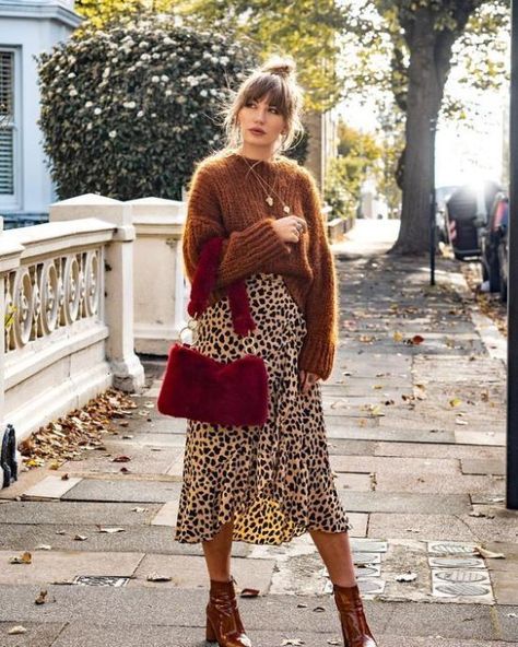 Look Boho Chic, Outfit Chic, Leopard Print Skirt, Red Handbag, Cute Fall Outfits, Thanksgiving Outfit, Mode Inspo, Leopard Print Dress, 가을 패션