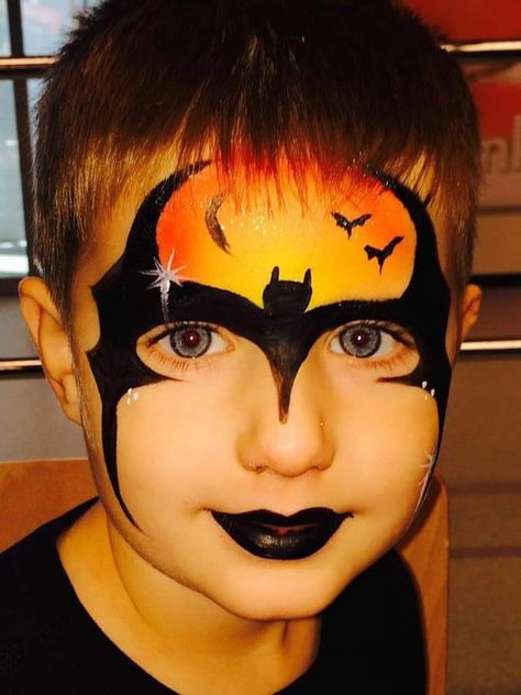 Halloween Kids Makeup, Bat Face Paint, Halloween Face Painting Ideas, Facepainting Halloween, Halloween Face Painting, Carnaval Make-up, Halloween Diy Kids, Halloween Makeup For Kids, Face Painting Ideas