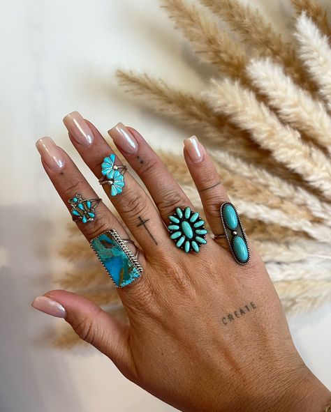 Only a few left 🦋 Vintage Turquoise Ring Silver, Turquoise Rings Western, Country Girl Jewelry, Cowgirl Turquoise, Western Jewerly, Turquoise Jewelry Outfit, Vintage Navajo Jewelry, Real Turquoise Jewelry, Western Ideas