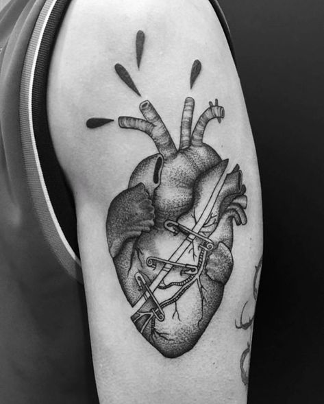 Real Heart Tattoos, Human Heart Tattoo, Inked Sketch, Realistic Heart Tattoo, Tattoos Drawing, Cool Shoulder Tattoos, Anatomical Heart Tattoo, Web Tattoo, Mens Shoulder Tattoo