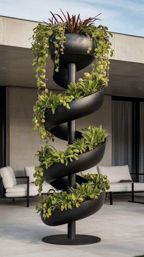 Planter Stands Outdoor, Outdoor Planter Ideas, Penthouse Terrace, Outdoor Vases, Diy Garden Fountains, Cool Tree Houses, Modern Backyard Landscaping, Deck Decorating Ideas, Rock Garden Landscaping