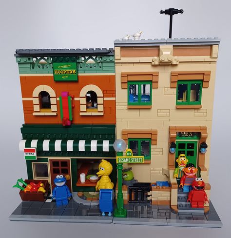 Big Lego Sets, City Neighborhood, Lego Furniture, Big Lego, Lego Inspiration, Lego Modular, Lego Architecture, Modular Building, Lego Projects