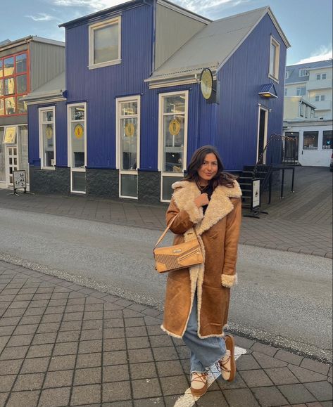 Winter Outfits Iceland, Icelandic Outfits, Reykjavik Outfit, Winter Iceland Outfits, Iceland Outfits Winter, Iceland Aesthetic Outfits, Iceland Outfit Winter, Iceland Winter Outfits, Winter Outfits Dress