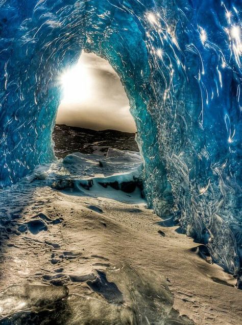 Glacier Cave, Alaska Ice Cave, Image Nature, Alam Yang Indah, Pretty Places, Places Around The World, Amazing Nature, Vacation Spots, Dream Vacations, Beautiful World