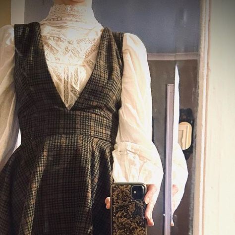 Carlyn Hudson on Instagram: "Just finished this pinafore dress by @schultzapparel and it’s got 1960’s dark academia written all over it. I could spend all day styling it with different pieces. Sewing is hard! I learned a lot making this and it certainly isn’t perfect but it feels like such a luxury owning clothing that’s one of a kind and tailored to your preferences. Thanks for the glorious pattern and the tips along the way! #schultzapparelpattern #schrosella #darkacademia #historybounding Pinafore Dress Dark Academia, Dark Academia Pinafore Outfit, Sewing Pinafore Dress, Dark Academia Outfit Autumn, Vintage Pinafore Dress Pattern, Dark Academia Sewing Pattern, Dark Academia Pinafore, Wool Pinafore, Pinafore Dress Outfit