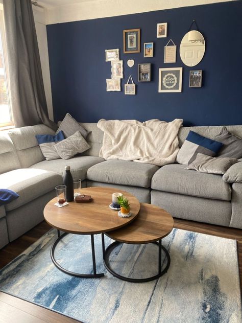 Grey Blue White Living Room Curtains, Lounge Room Ideas Navy Couch, Grey Tan And Blue Living Room, Blue Grey White Brown Living Room, Navy And Beige Living Room Decor, Navy Beige Living Room Decor, White And Navy Living Room Ideas, Blue Grey Apartment, Blue And Stone Living Room