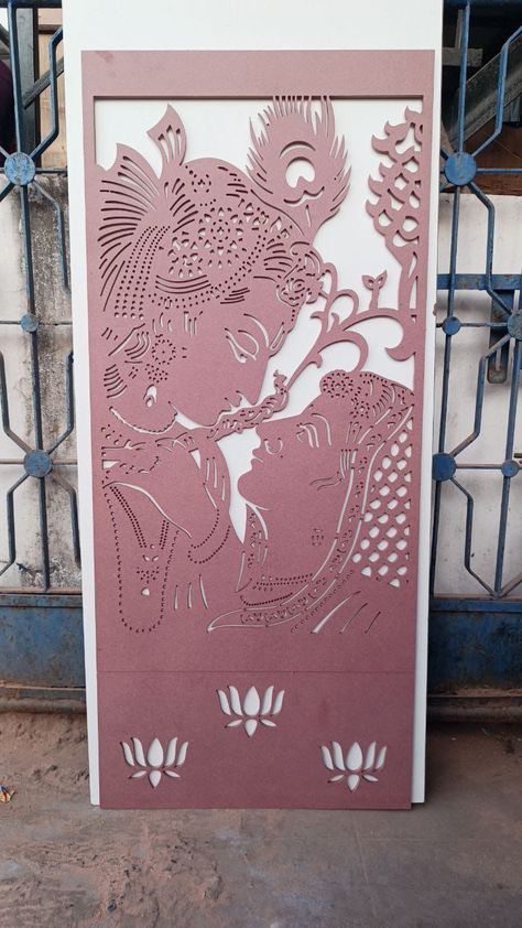 Simple Cnc Design, Radha Krishna Cnc Design, Exterior Wall Art, Pooja Door, Mdf Design, Cnc Pattern, Mural Art Design, Jaali Design, Wedding Stage Backdrop