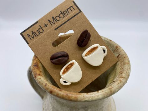 Handmade Polymer Clay Coffee Bean Food Stud Earrings Bean Earrings, Coffee Earring, Coffee Bean Earrings, Earrings Food, Polymer Clay Stud Earrings, Polymer Clay Flower Jewelry, Clay Stud Earrings, Diy Earrings Polymer Clay, Cute Stud Earrings