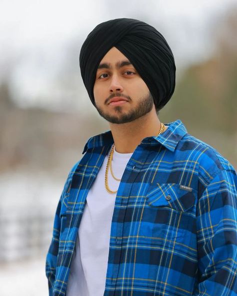 Punjabi Singer, Best Music Artists, Gamer Pics, First Youtube Video Ideas, Cartoon Photo, New Photo Download, Best Poses For Pictures, Phone Wallpaper For Men, Instagram Handle