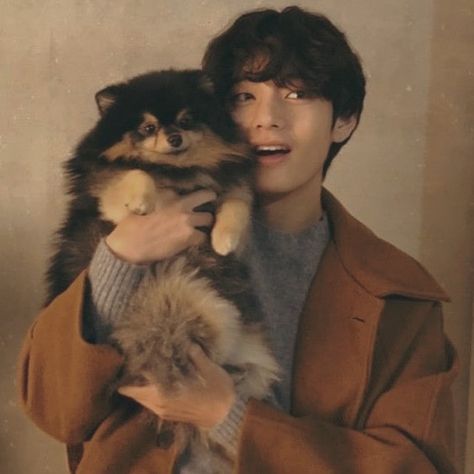 Tae And Yeontan, Kim Yeontan, Bts Dogs, Dog Wallpaper, Seokjin Bts, Bts Kim, Bts Korea, V Bts, V Taehyung