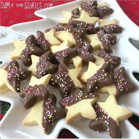 Christmas Star Biscuits, Shortbread Christmas, Chocolate Chip Biscuits, Heart Baking, Middlebury College, Star Shaped Cookies, Chocolate Stars, Chocolate Dipped Cookies, Christmas Food Treats