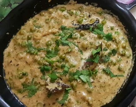 Methi Malai Matar Recipe - Fenugreek Peas And Cream Curry - Methi Mutter Malai Shahi Tukda Recipe, Paneer Dishes, Malai Kofta, Indian Veg Recipes, Punjabi Food, Snack Bites, Fenugreek Leaves, Indian Bread, Indian Kitchen