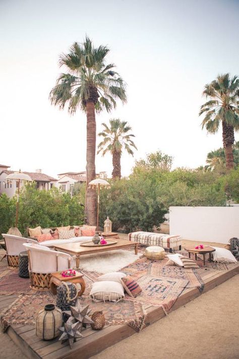 EYE CANDY: Palm Springs Patio Style