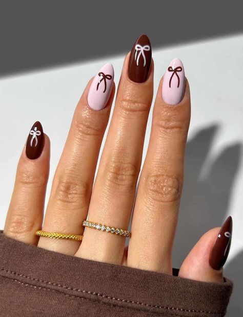 7 Fall Nail Trends for 2024 Everyone Will Be Showing Off! Fall Thanksgiving Nails, Brown Nail, Kutek Disney, Thanksgiving Nail Designs, Maroon Nails, Fall Nail Trends, Fall Gel Nails, Pumpkin Nails, Cute Nails For Fall