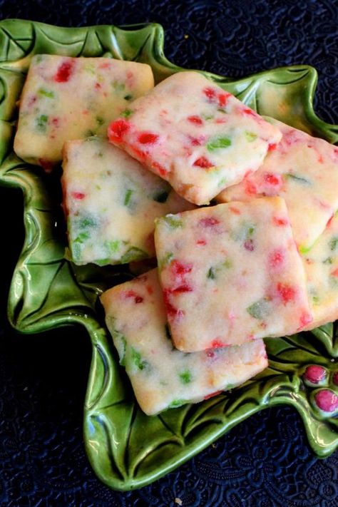 Cherry Shortbread, Cherry Recipe, Christmas Cookie Recipes Holiday, Christmas Eats, Recipes Holiday, Xmas Treats, Cherry Cookies, Glace Cherries, Christmas Cookies Easy