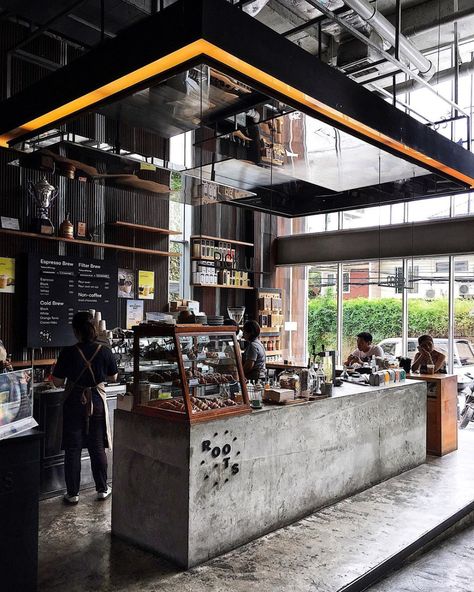 Shops Designs, Industrial Coffee Shop, Loft Cafe, Industrial Cafe, Coffee Bar Design, Coffee Shop Interior Design, Coffee Shop Bar, Bar Interior Design, Cafe Shop Design