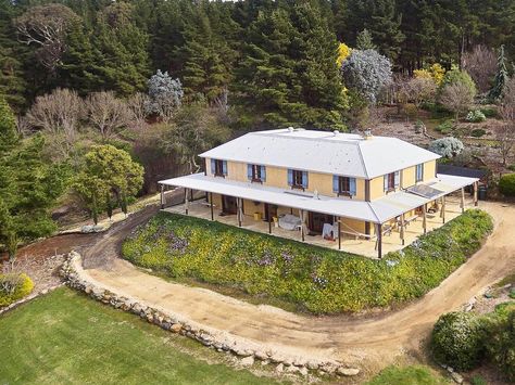 Off The Grid Home Floor Plans, Luxury Off The Grid Homes, Sarah Richardson Off The Grid House, Aqua Grid House, Large Off Grid Home, Off The Grid Beach House, Australian Photography, Off Grid House, Energy Efficient Homes