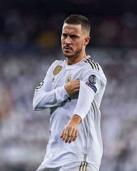 Eden Hazard Real Madrid, Hazard Real Madrid, James Rodriguez, Eden Hazard, Football Fans, Football Soccer, Cristiano Ronaldo, Football Players, Real Madrid