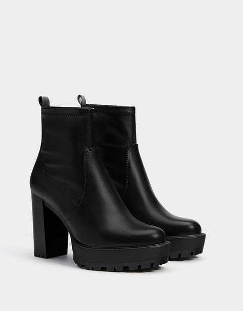 image Thick Heel Boots, Bold Shoes, Dr Shoes, High Heel Boots Ankle, Platform High Heels, Dream Shoes, Heeled Ankle Boots, High Heel Boots, Over The Knee Boots