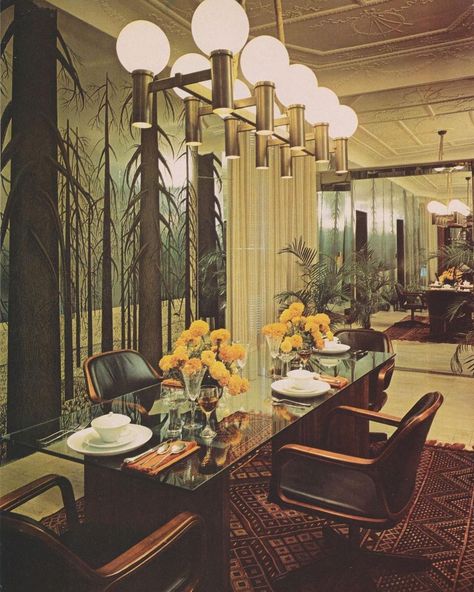 70s Worship on Instagram: “Mirrored walls, embossed metal ceiling tiles/molding, and that light fixture. Not sure how I feel about the winter forest wallpaper. How…” Architectual Digest, Architectural Digest Magazine, Metal Ceiling Tiles, 80s Interior, 70s House, 1970s Decor, Retro Interior Design, 70s Decor, Vintage Interior Design