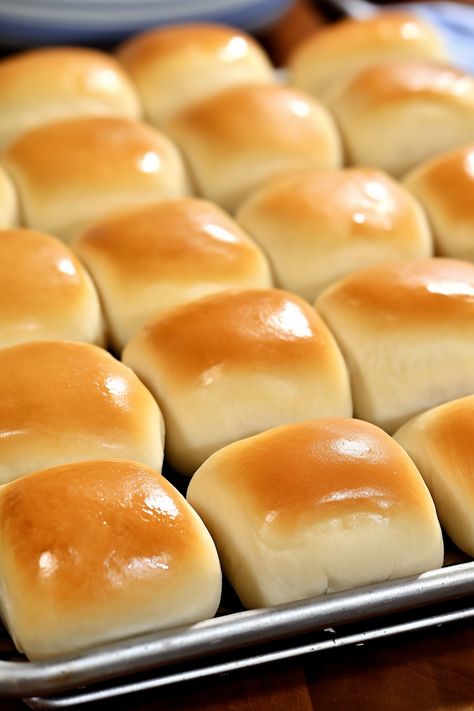 Texas Roadhouse Rolls Sourdough, Texas Roadhouse Rolls Gluten Free, Sweet Yeast Rolls Recipe Homemade, Sourdough Texas Roadhouse Rolls, Small Batch Texas Roadhouse Rolls, Tx Roadhouse Rolls, Bread Maker Texas Roadhouse Rolls, Texas Roadhouse Chicken Critters, Sweet Yeast Rolls Recipe