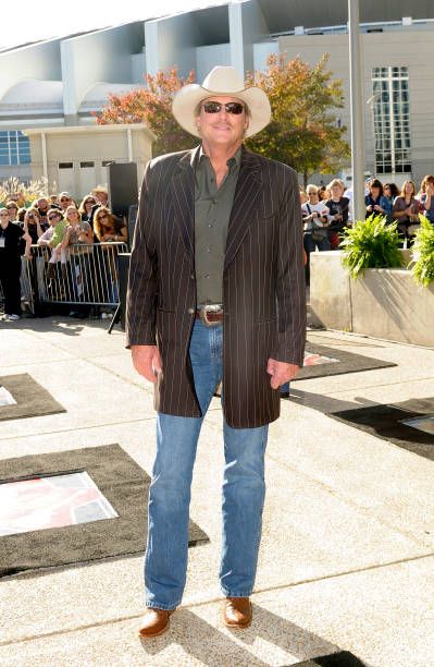 Alan Jackson Pictures and Photos - Getty Images Allan Jackson, Alan Jackson Music, Allen Jackson, Jungkook Predebut, Dwight Yoakam, Alan Jackson, Jackson 5, Be Productive, George Strait