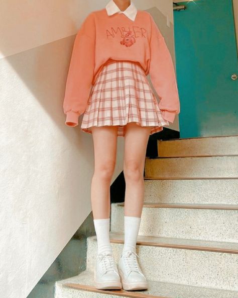 Soft Korean Aesthetic Clothes, Kawaii Professional Outfits, Nerdy Outfits Girl, Femboy Outfits Ideas Cute, Cute Nerdy Outfits, Kawaii Girl Outfits, Cute Outfits Pastel, Soft Pastel Outfits, Kawaii Aesthetic Outfits