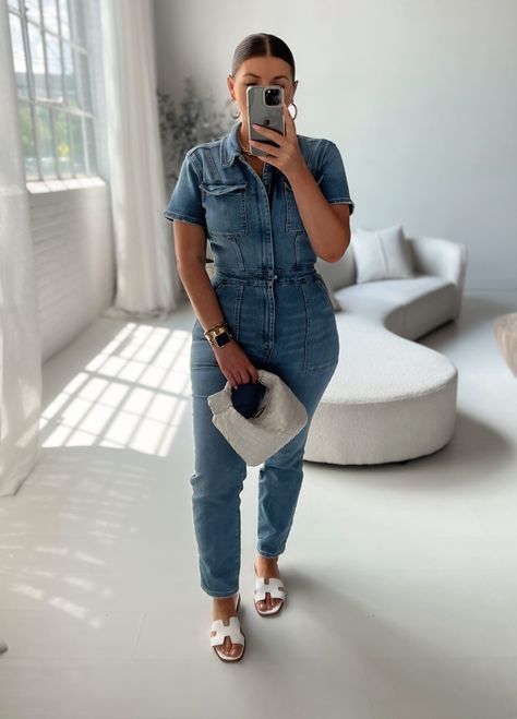 5 DENIM & WHITE OUTFITS How To Wear A Denim Jumpsuit, Demin Jumpsuits For Women Outfit, Denim And White Outfits Black Women, Jean Jumpsuit Outfit Black Women, Denim Jumpsuit Outfit Summer, Denim On Denim Outfit Summer, Denim Jumpsuit Outfit Casual, White And Denim Outfits, All Denim Outfits For Women