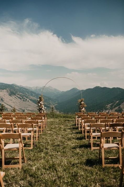 Mountain Style Wedding, Small Wedding In The Mountains, Mountain Side Wedding, Mountain Wedding Aisle, Mountain Wedding Alter, Weddings In The Mountains, August Mountain Wedding, Mountain Home Wedding, Western Micro Wedding