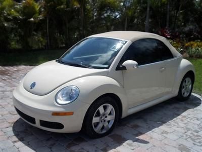 love Volkswagen Convertible, Punch Buggy, Volkswagen Beetles, Volkswagen Beetle Convertible, Volkswagen New Beetle, Beetle Car, Beetle Convertible, Stuff For Sale, Volkswagen Car