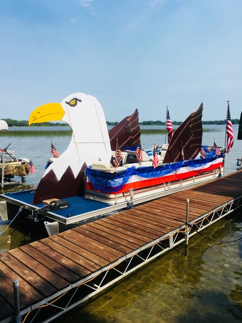 Patriotic Boat Decorations, Boat Parade Themes, 4th Of July Pontoon Boat Decorations, Fourth Of July Parade Floats, Fourth Of July Boat Parade Ideas, Boat Float Parade Ideas, Pontoon Parade Decorating Ideas, Fourth Of July Float Ideas Parade, 4th Of July Parade Ideas