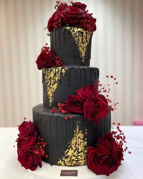 Red Cake For Quinceanera, Black Red Wedding Cake, Sweet 16 Red Velvet Cake, Red Cake Quinceanera, Red Black Wedding Cake, Red And Black Quince Cake, Black And Red Wedding Cakes, Red And Black Cake For Men, Masquerade Cake Ideas