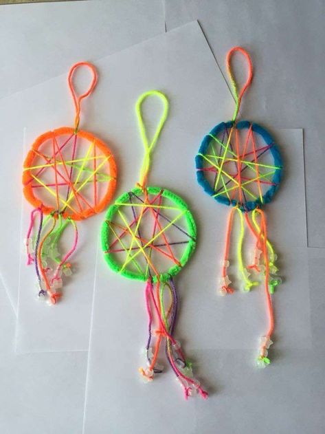 Girl Scout Swap, Diy Pipe, Pipe Cleaner Crafts, Cool Paper Crafts, Pipe Cleaners, Crafts For Kids To Make, Camping Crafts, Christmas Crafts For Kids, Pipe Cleaner